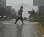 폭우에 지하철 ‘잠시 멈춤’… 서울·경기 곳곳 호우경보