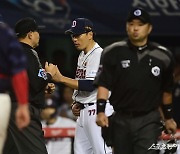 ‘지도자 커리어 첫 퇴장’ 이승엽 감독의 소신 “일관성 아쉬워, 판독결과 수긍 어려웠다” [잠실 리포트]