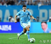 [ST포토] 알바레즈, 단독질주