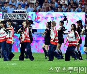 [ST포토] (여자)아이들, 상암벌 공연