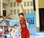 [포토S] KBL 유소년농구대회, '압둘자바처럼 훅슛'