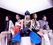 ITZY, “CAKE 한 방에 KILL MY DOUBT…짜릿한 여름맛 예고” [신보 Q&A]