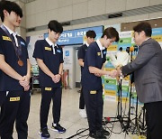 한국 수영 황금기 연 ‘자유형 3총사’…“내달 항저우AG, 더 좋은 기록 낼 것”