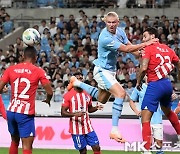 창과 방패의 팽팽한 대립, 맨시티-ATM 전반전 0-0…뜨거운 신경전까지 [MK상암]