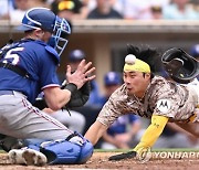 '대체 불가능한' 김하성, 어깨 부상에 가슴 철렁