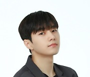 '넘버스' 김명수 "어려울지 모르지만 돌아보면 끌릴 작품" [인터뷰]