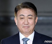 국힘, 이동관 후보자 철벽 방어…청문회 대비 사보임