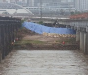 [속보] 檢, 미호천교 제방 조성 감리·시공 등 5개업체 압수수색