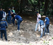 ‘용인 영아 살해’ 친부·외조모 구속 기소