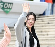 [MD포토] 있지 유나 '라디오 입담 기대하세요'