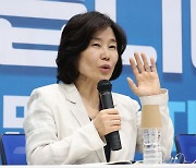 김은경 “尹 밑에서 임기 마치는 게 엄청 치욕스러웠다…노인 폄하는 죄송”