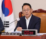 [사설] 현수막에 동호회 난립, 무법천지 선거 치를 판