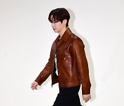 [TEN포토] 이준호 '이른 아침부터 멋짐'