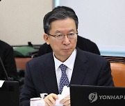 친명 좌장 정성호, `노인 비하 논란` 김은경에 "정치가 만만한 게 아니다"