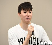 ‘호주리그 진출’ 일라와라 이현중 “최종 목표는 NBA, 계속 도전 이어갈 것”(일문일답)