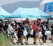 “시기도 장소도 잘못됐다”...폭염·홍수 속 개최된 잼버리 논란