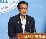 박주민 “이동관, 언론 ‘자기 검열’ 얘기한 것”