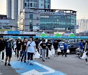 장흥의 새벽은 '장흥 물축제' 자원봉사자가 깨운다