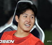 "이강인만 믿고 있다" PSG, 'KANG-IN' 효과에 깜짝...파리서도 인기 폭발