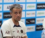 엔리케 PSG 감독 "이강인은 완성형 선수…몸 상태도 좋아"