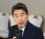 이주호 부총리, 교권 회복·보호 방안 마련 학부모 간담회