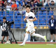 ‘슛돌이’ 이강인, 부산에 떴다... 네이마르 2골1도움으로 PSG 3대0 승리