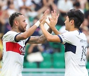 [IS 부산] 日과 달랐다! ‘이강인·네이마르 출격+환상골’ PSG, 4만 3520명 앞 전북 3-0 대파