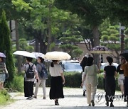 '체감 35도' 펄펄 끓는다…'폭염 중대본' 첫 2단계