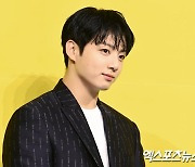 BTS 정국, 美 빌보드 '핫 100' 9위…2주 연속 차트인