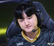 정규 시즌 1위 경쟁 하러간다! 젠지, 한화생명 잡고 16승 달성 [LCK]