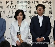 민주당혁신위원장, 노인회 사과방문