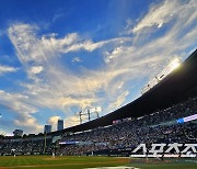 KBO리그, 4일 500만 관중 돌파 예정…전년대비 34% 증가+10개 구단 체제 이후 2번째로 빨라