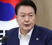 尹 "흉기 난동, 경찰력 동원해 초강경 대응"...잼버리 예비비 69억 원 재가