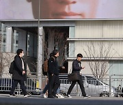 "윤동주 중국 국적" 주장하던 中, 생가도 폐쇄했다