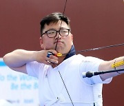 한국 양궁의 악몽…여자 단체 이어 김우진도 16강 탈락