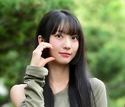 [포토] 오마이걸 유빈, '깜찍한 볼하트~'