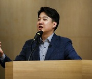 이준석 “내년 총선 공천 장난하면 신당 출마도 배제 안해”