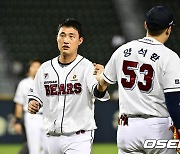 부상 복귀 김인태, '첫 타석 적시타 신고' [사진]