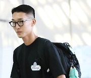 출국하는 우상혁