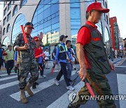 흉기난동 예고에 학원가 순찰