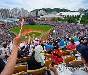 KBO리그 '코로나 이전 시대보다 빨리' 500만 관중 돌파(종합)