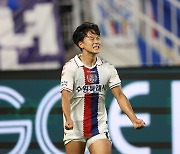 '이승우 쐐기골' 수원FC, 수원에 2-0…수원 더비 3전 전승