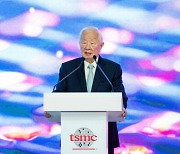 TSMC 창업자 "우리가 급소 쥐어 … 中, 반도체 경쟁 美에 질 것"