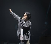 슈가 "진짜, 최종, 리얼 '디-데이' 마지막 공연..최선 다해 즐겨 주길"