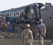 Pakistan Train Crash