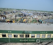 PAKISTAN TRAIN ACCIDENT