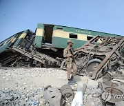 PAKISTAN TRAIN ACCIDENT