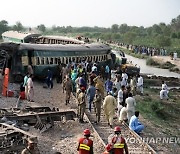 PAKISTAN TRAIN ACCIDENT