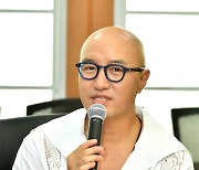 홍석천 "아직 외국인에 대한 편견 존재, '찰스' 통해 같이 고민하길" [N현장]