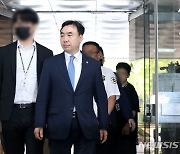 민주 의원들, '돈봉투' 5명 추가 실명 공개에 "사실이라면 사퇴" "정치테러"